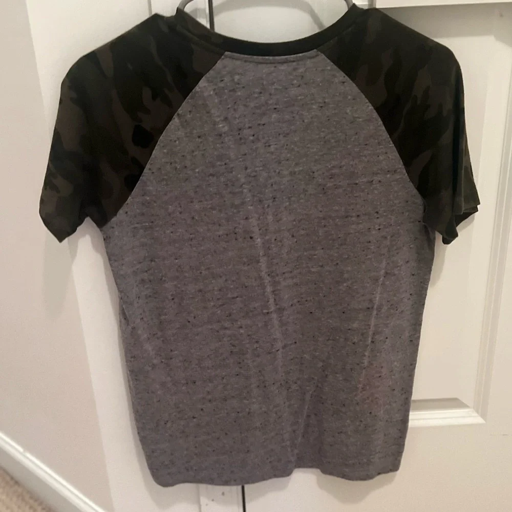 3/$19 Old Navy Camo Colorblock Ringer short sleeve T-shirt